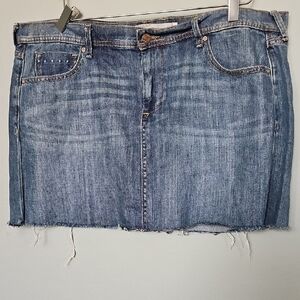 Old Navy Denim Mini Skirt with Frayed Hem Cut Off and Stretch Fabric Size 16